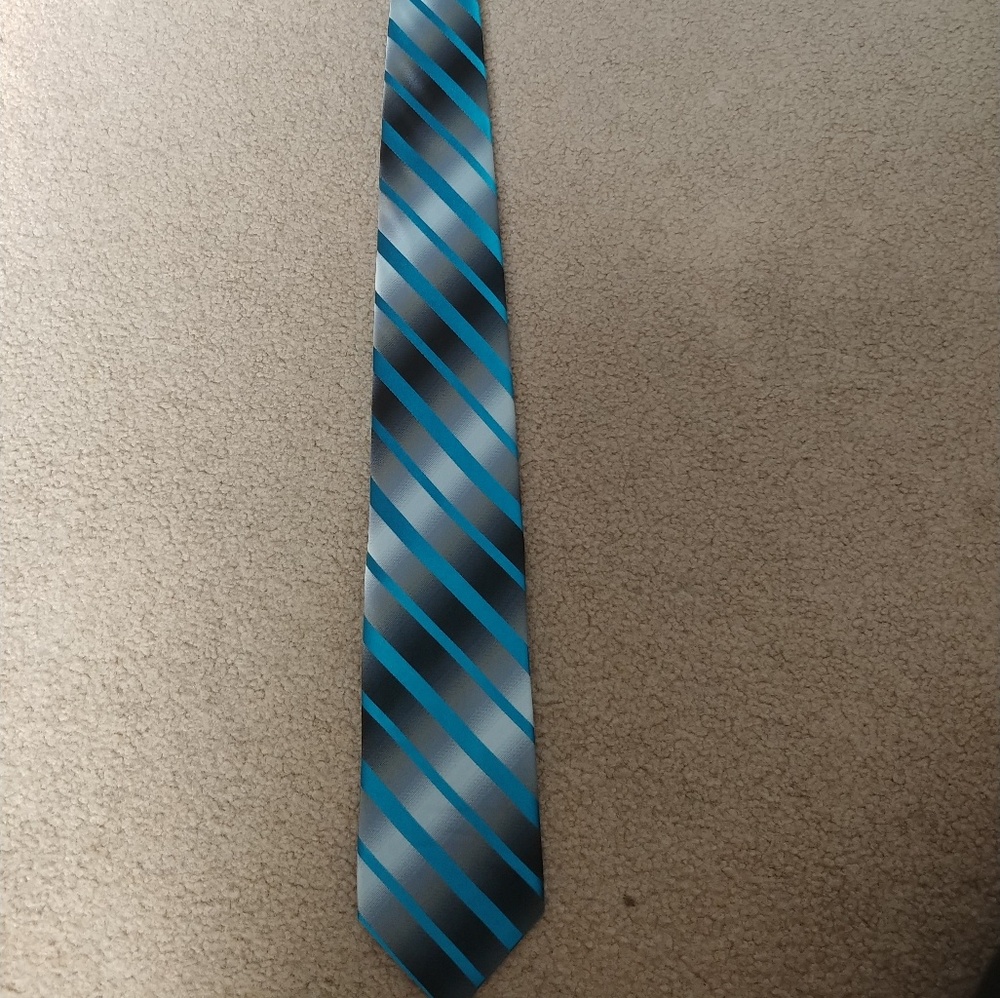 Van Heusen Tie